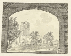 Gezicht door een poort op de kerk van Woudrichem by Jan de Beijer