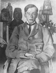 Portrait of Tadeusz Nalepinski, with sculptures by Stanisław Ignacy Witkiewicz