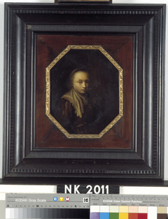 Portret van een jonge vrouw by Anonymous