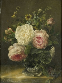 Stilleven met bloemen in een kristallen vaas by Gerardina Jacoba van de Sande Bakhuyzen