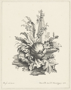 Ornament met granaatappel met bladeren en obelisk by Hendrik Nieuwenhuysen